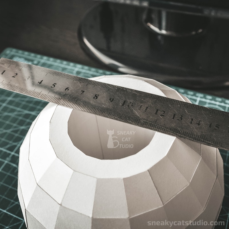 Vase-Planter-flowerpot-DIY-papercraft-paper-craft-low-poly-Pepakura-PDF-3D-Pattern-Template-Download- origami-sculpture-model-decor-flower-9.jpg