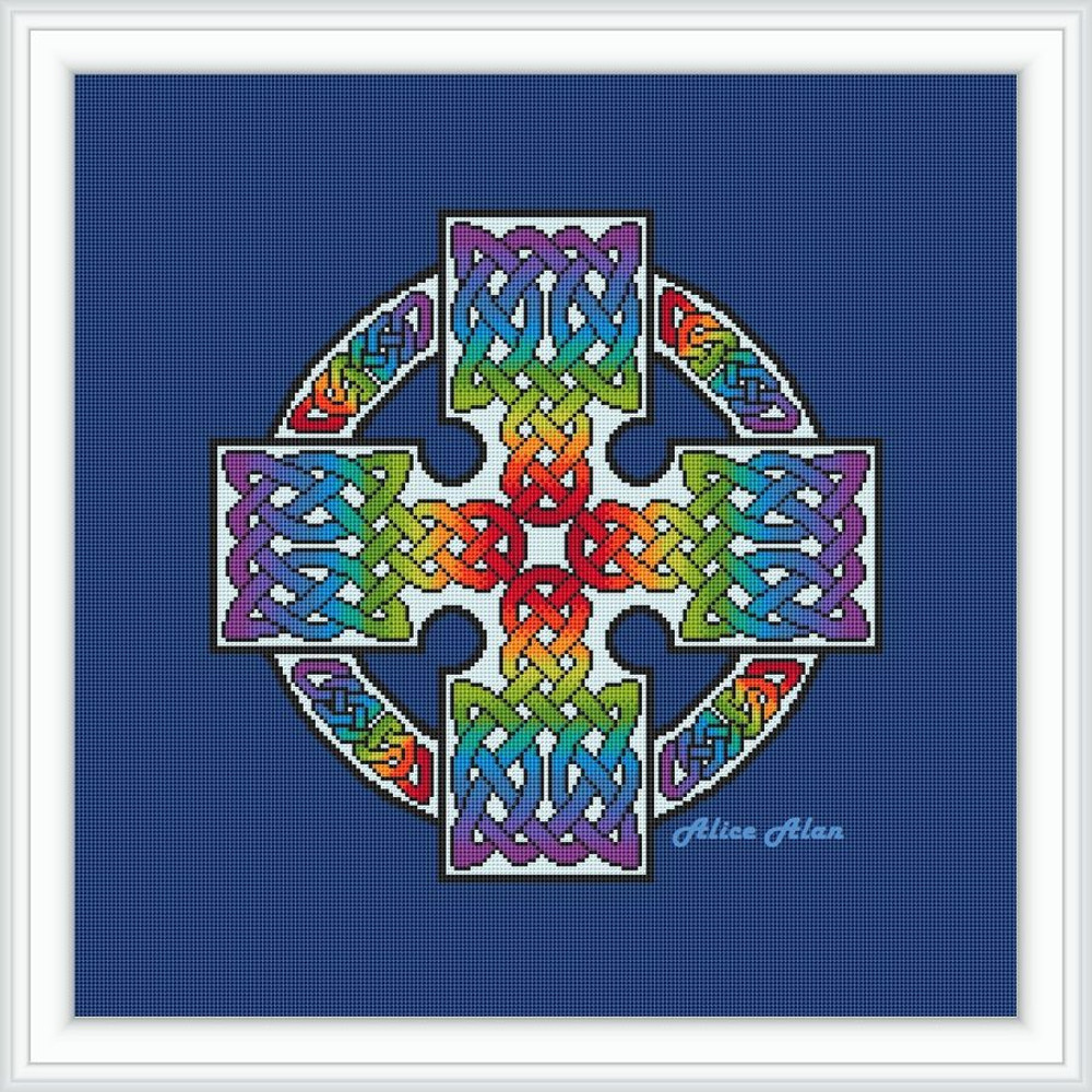 Cross_Celtic_knot_rainbow_e7.jpg
