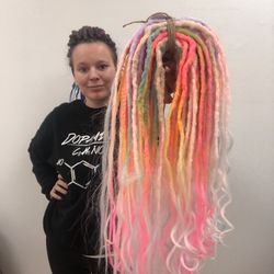 crochet dreadlocks with loose curled ends