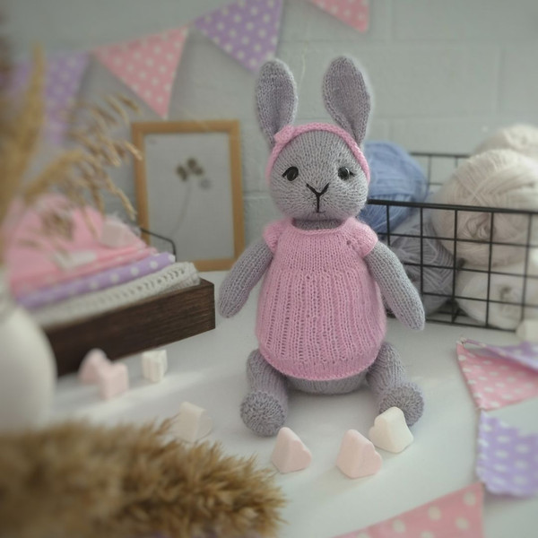 knitted toys knitting-bunny knitting.вязаные игрушки спицами-зайчик спицами.jpg