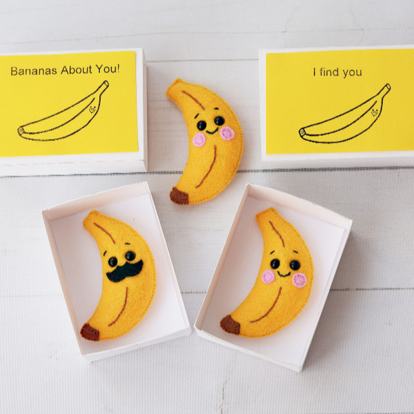 bananas-about-you-pocket-hug-personalized-gift-for-partner-boyfriend-girlfriend-funny-gifts-love-gift-for-couple (5).jpeg