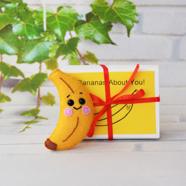 bananas-about-you-pocket-hug-personalized-gift-for-partner-boyfriend-girlfriend-funny-gifts-love-gift-for-couple.jpeg