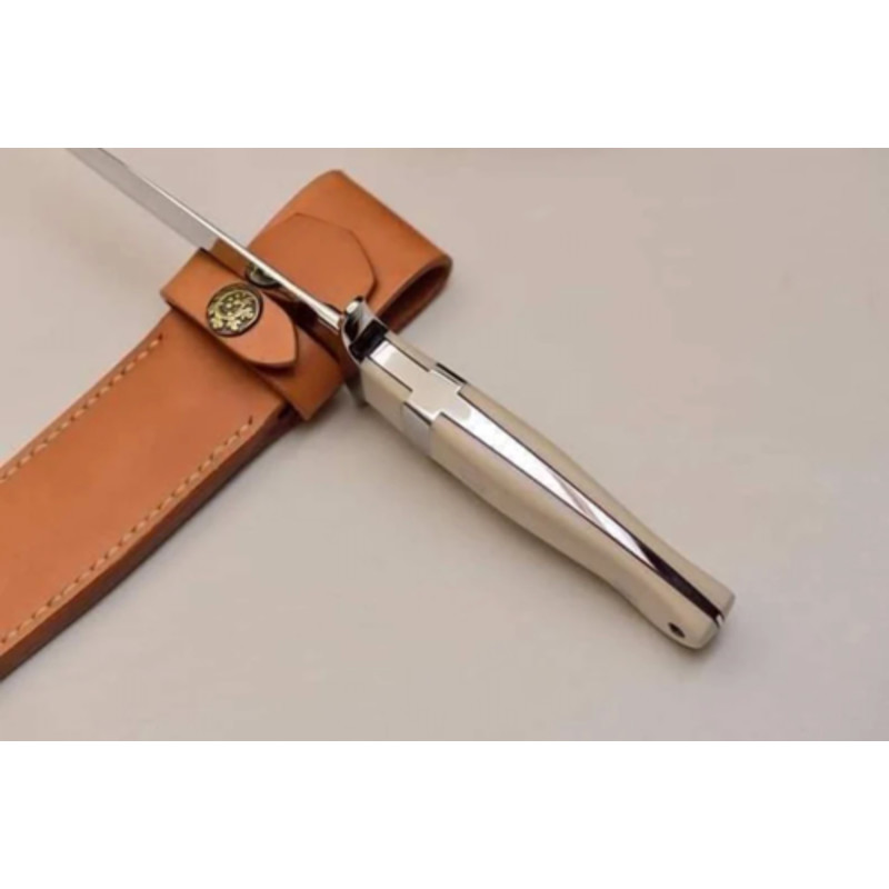 Custom Handmade D2 Steel Hunting Knife with MYCARTA Handle  Perfect Christmas Gift 2png