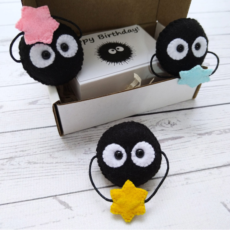 Susuwatari-hug-in-a-box