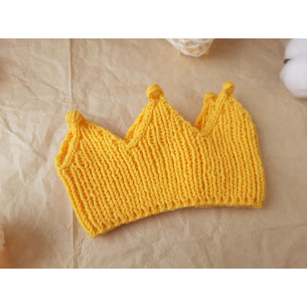 Yellow Knitted headband crown for babies.jpg