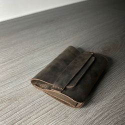 Leather cardholder