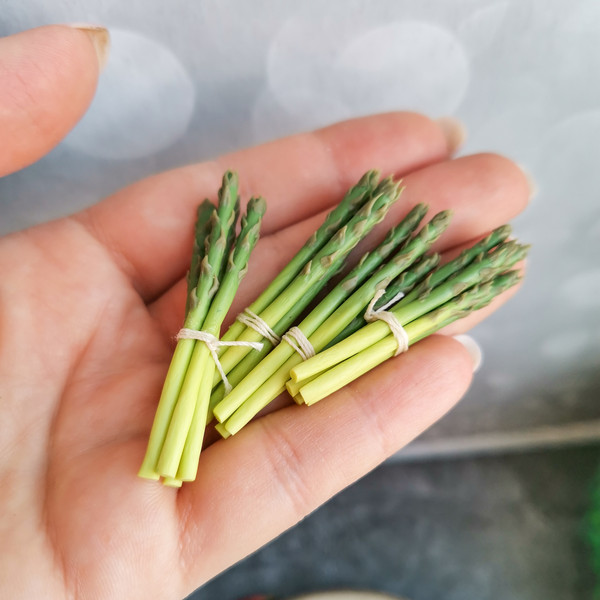 miniature asparagus.jpg