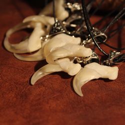 Pendant pendant made of natural lynx claw. Amulet Talisman Decoration