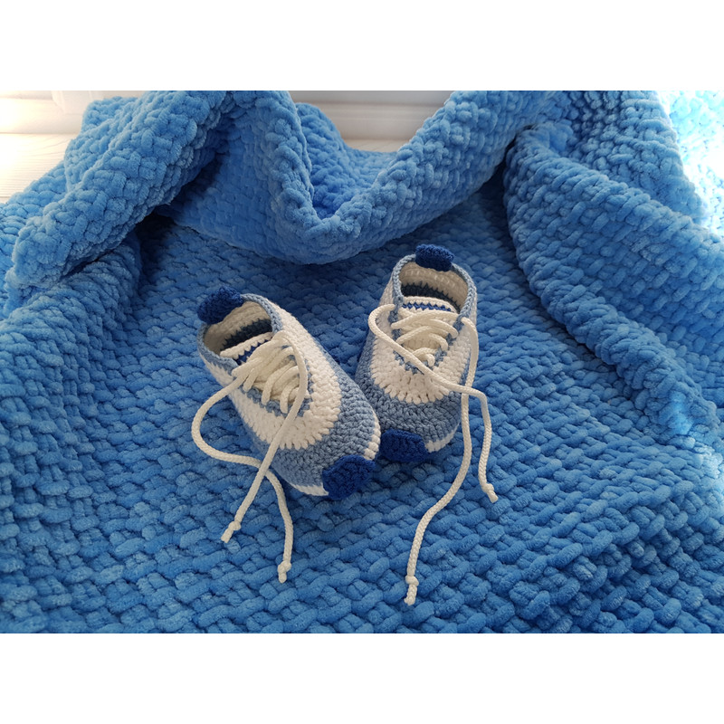 baby shoes.jpg