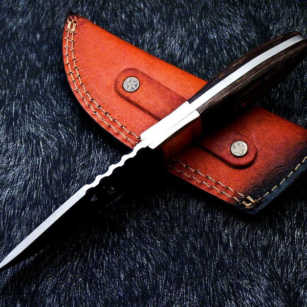 Custom handmade bowie knives dist of georgia.jpg