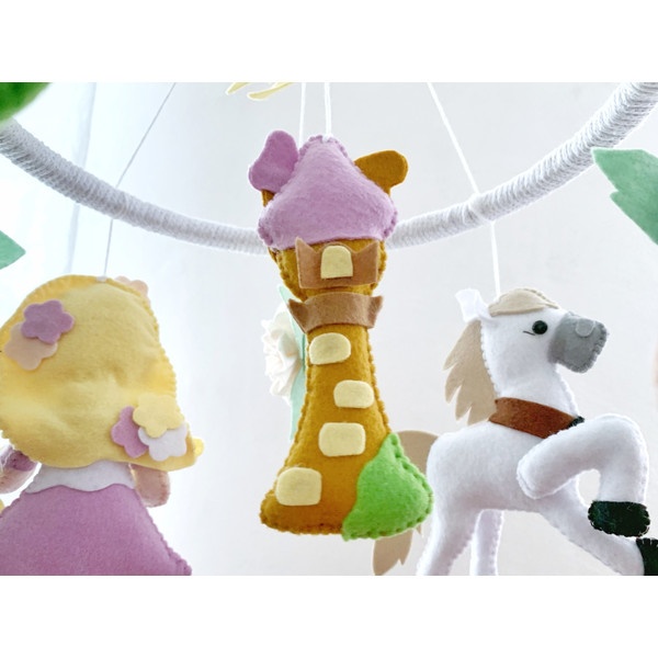 rapunzel-disney-baby-nursery-crib-mobile-8.jpg