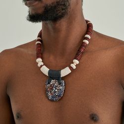african men's chunky jewelry  / wood bead pendant  necklace for men