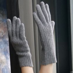 Grey cashmere gloves for women. Luxury gift for her.