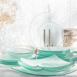 Square clear glass plates - Recycled glass plates - Zero waste concept for dinner table