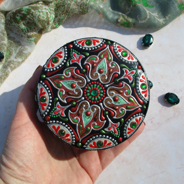 small-painted-jewelry-box-for-women.JPG