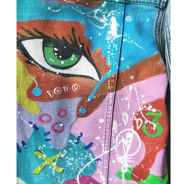 woman- denim- jacket- graffiti- hand- painted- jeans- wearable- art-3.jpg