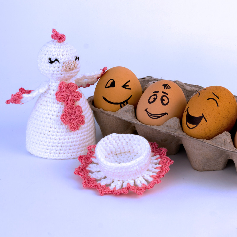 cute Easter table decor