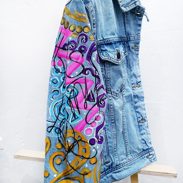 denim- jacket- unisex- hand- painted- jean- jacket- custom- clothes-4.jpg