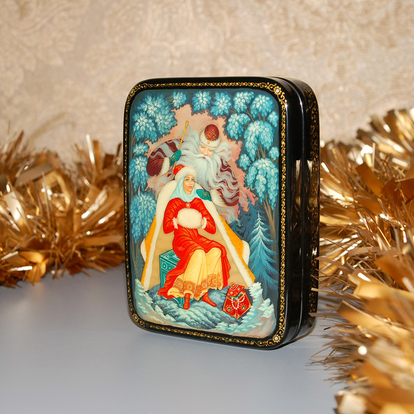 Winter fairy tale lacquer box