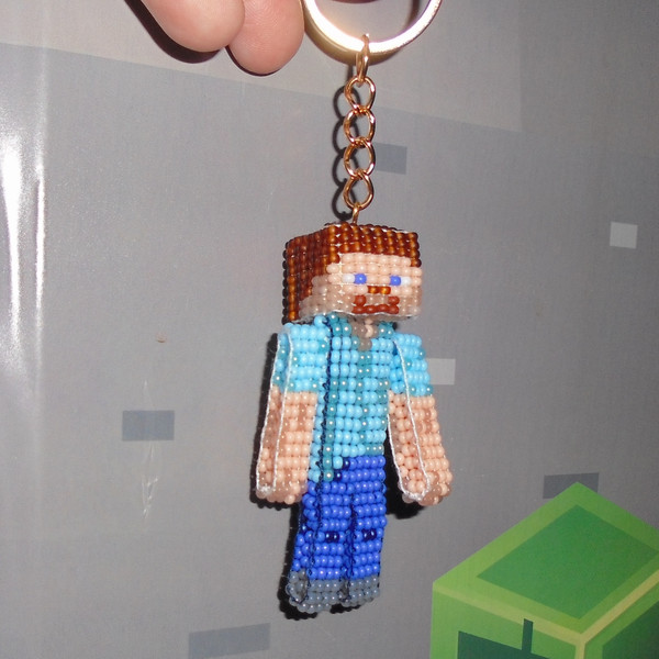 Minecraft gift Keychain Steve 1.JPG