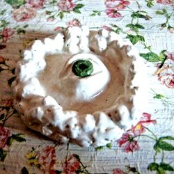 Ceramics ashtrays eye skull. Home decorastion