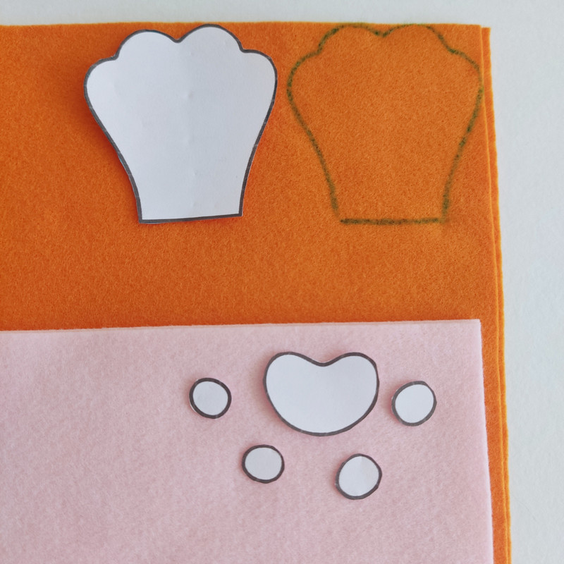 Felt Crafting Tutorial Create Your Own Adorable Paw Design with Our Easy-to-Follow PDF Pattern and Tutorial.png