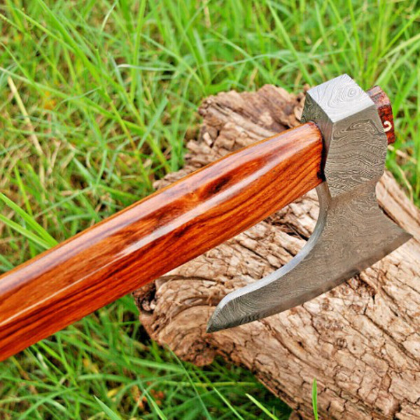 Handmade damascus steel viking throwing axe near me in texas.jpg