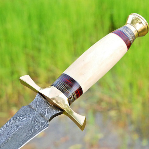 Handmade forged damascus steel double edge dagger sword near me in alaska.jpg