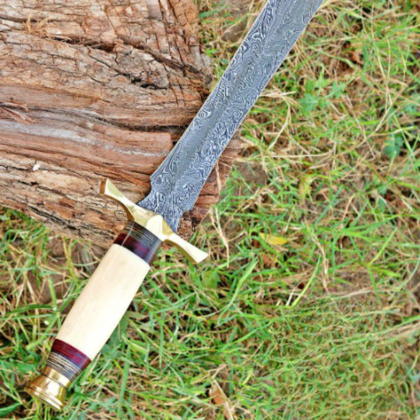 Handmade forged damascus steel double edge dagger sword near me in texas.jpg