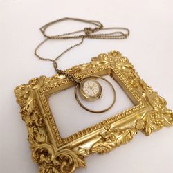 Vintage pendant watch Chaika, 17 Jewels Mechanical ladies watch, Gold watch, Wind up watch pendant