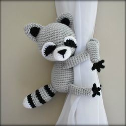 Raccoon curtain tieback crochet PATTERN, right or left tieback pattern PDF instant download