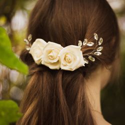 ivory flower hair comb, wedding hair piece, real touch roses bridal hair comb. floral veil comb. floral hair piece