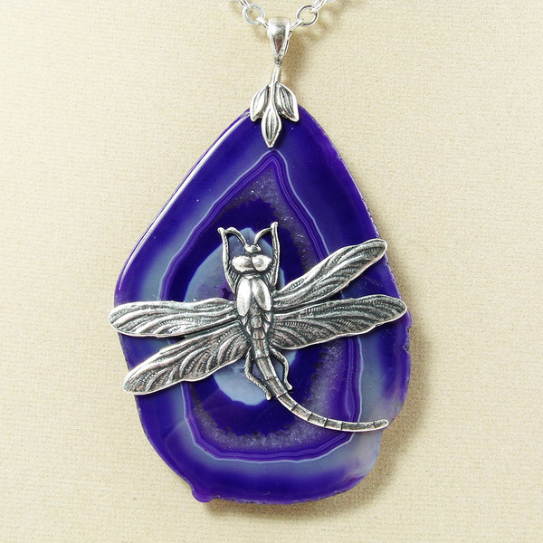 purple-agate-slice-necklace-sliver-dragonfly-pendant-necklace
