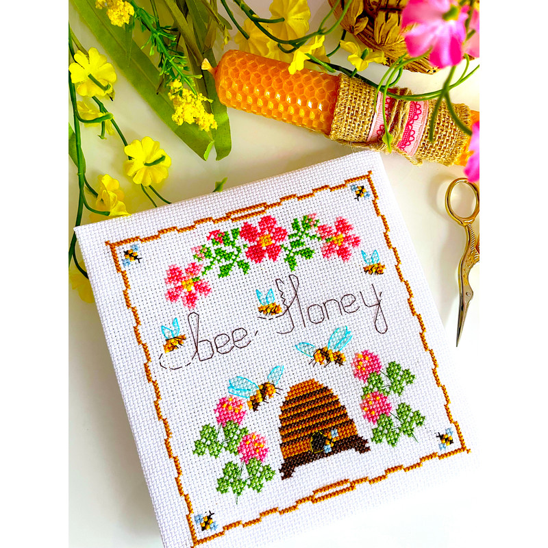 Bee Honey ready 3.jpg