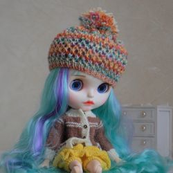 Knitted multicolored beret for Blythe