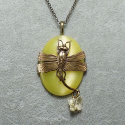 Brass Dragonfly Necklace Oval Yellow Cat Eye Stone Pendant Butterfly Swarovski Crystal Boho Insect Necklace Jewelry 7108