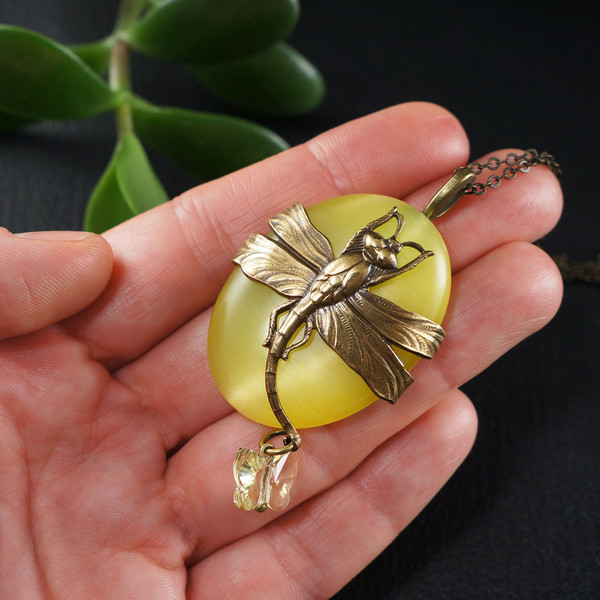 yellow-cat-eye-necklace-brass-dragonfly-pendant-necklace