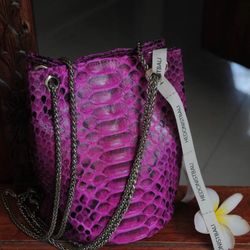 Genuine python skin bucket fuchsia chain bag /designer women purse / summer soft bag / exotic leather bags free shipping