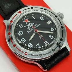 Vostok Komandirskie 2416 Tank Red Star 921306 Brand New Men's mechanical automatic watch