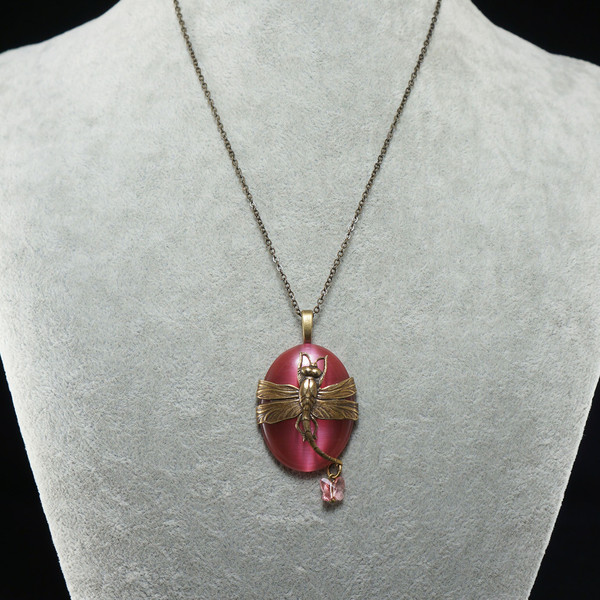 oval-dusty-rose-pink-stone-pendant-necklace