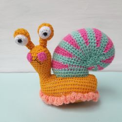 Hand Crochet Funny Snail Stuffed Toys Plush Toys Animals Knit Gift Handmade