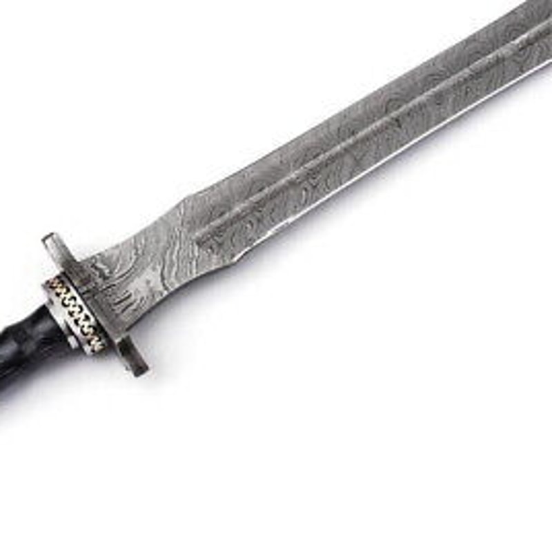 Custom handmade damascus steel 32 inches with sheath near me in lowa.jpg