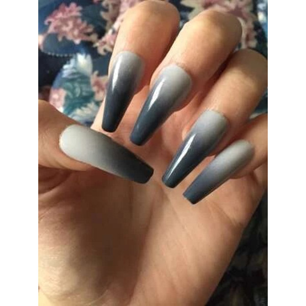 gray-ombre-press-on-nails-acrylic.jpg