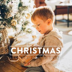 10 CHRISTMAS Lightroom Mobile and Desktop Presets, Bright Instagram filter Winter Presets boho snow holiday wonderland