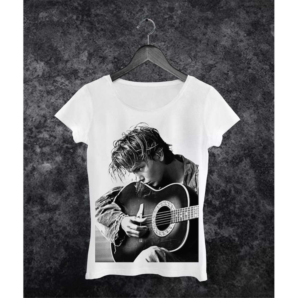 MR-54202313030-river-phoenix-woman-shirt-men-shirt-racerback-tank-image-1.jpg