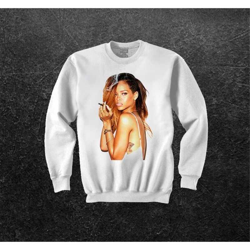 MR-54202344349-rihanna-unisex-hoodies-image-1.jpg