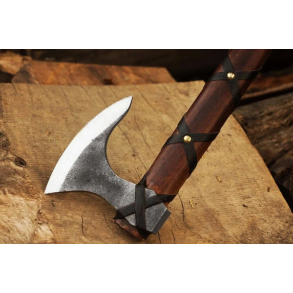 21 Hand-Forged Viking Carbon Steel Tomahawk Axe with Integral Design and Leather Handle (4).png
