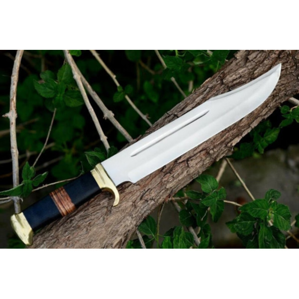 D2 Steel Artisan Bowie Knife with Crocodile Dundee Style Sheath (5).png