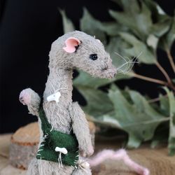 artist toy rat