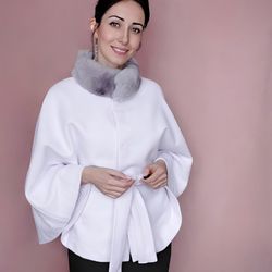 White cape coat. Bridal cape. Warm bridal coat. Bridal fur cape. White shawl for evening dress.  Warm capelet for ladies